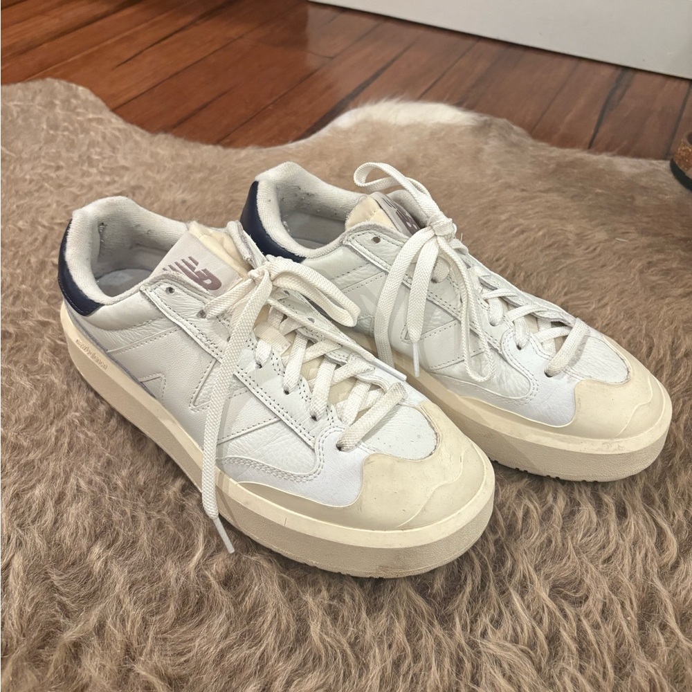 New Balance White and Cream Sneakers Classic Style CT302